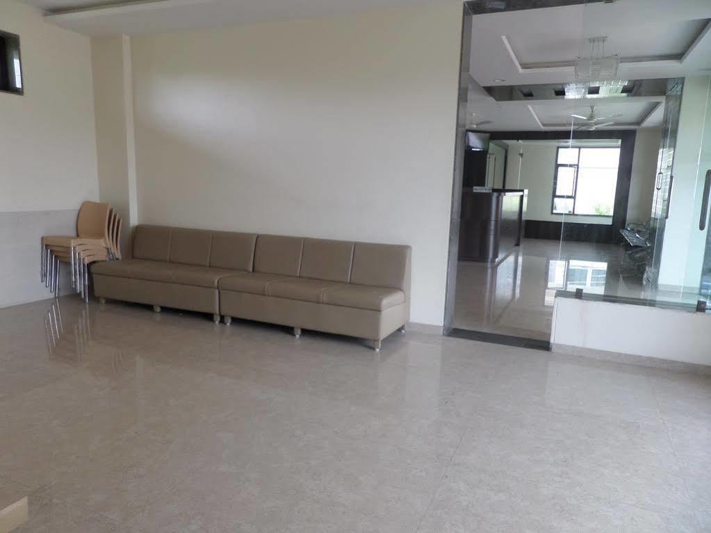 Sai Heera Residency Hotel Shirdi Eksteriør billede